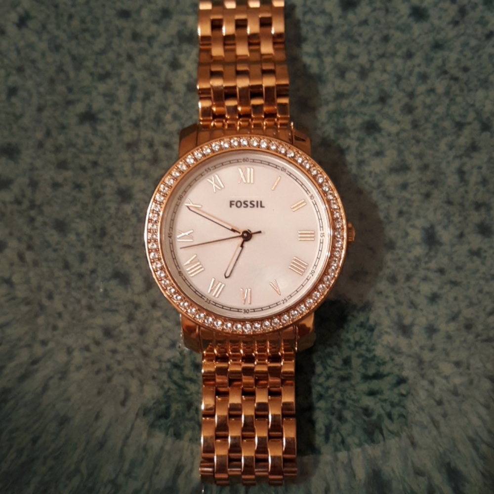 Fossil 3-hand rose gold stainless steel watch